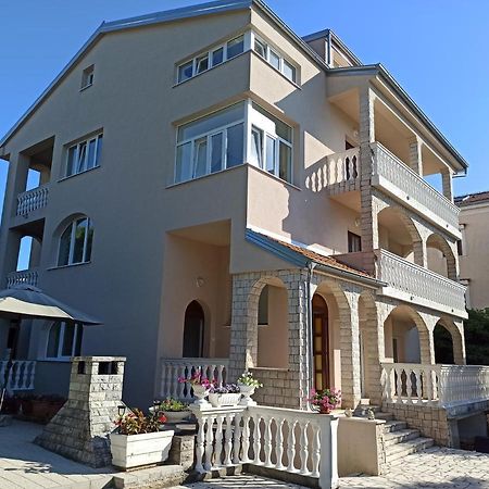 Villa Rea Malinska Bagian luar foto