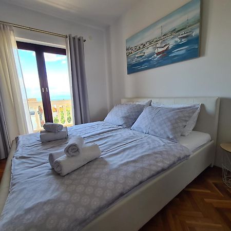 Villa Rea Malinska Bagian luar foto