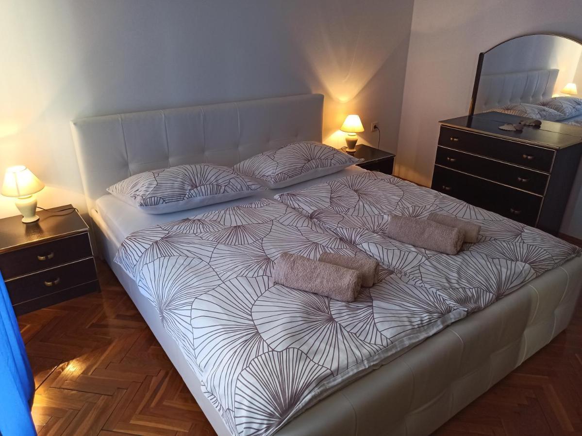 Villa Rea Malinska Bagian luar foto