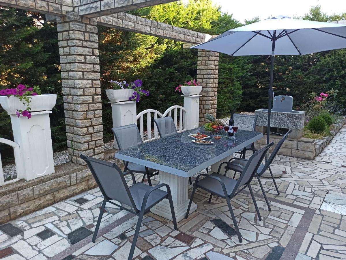 Villa Rea Malinska Bagian luar foto