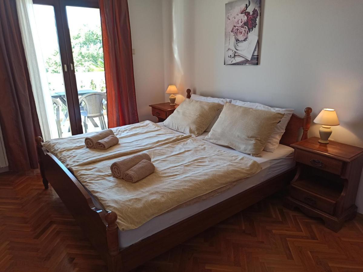 Villa Rea Malinska Bagian luar foto