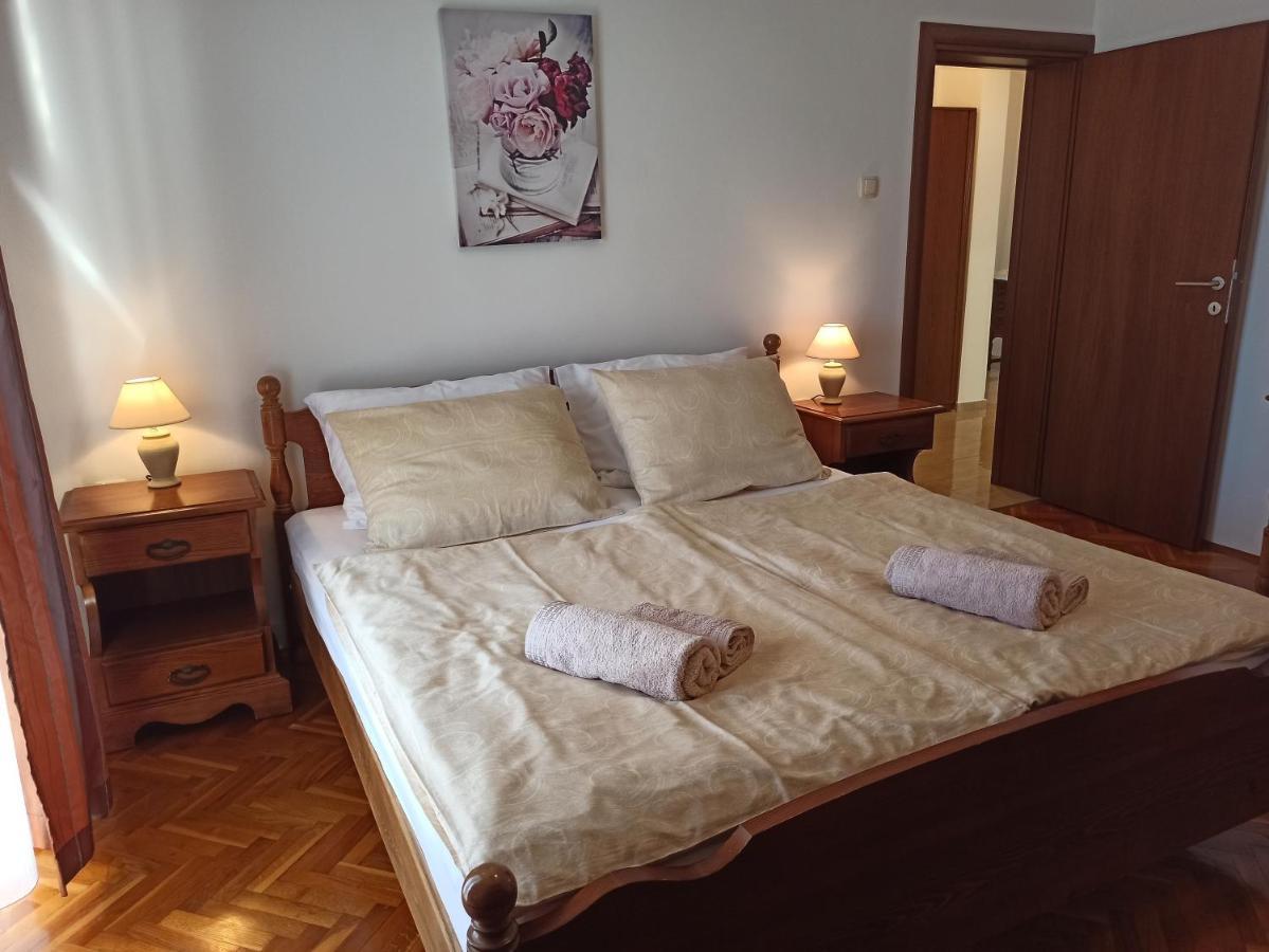 Villa Rea Malinska Bagian luar foto