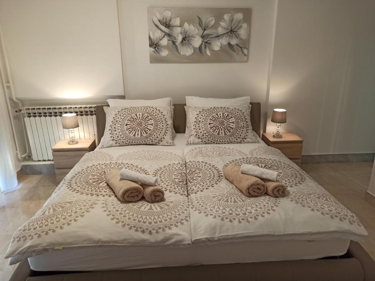 Villa Rea Malinska Bagian luar foto