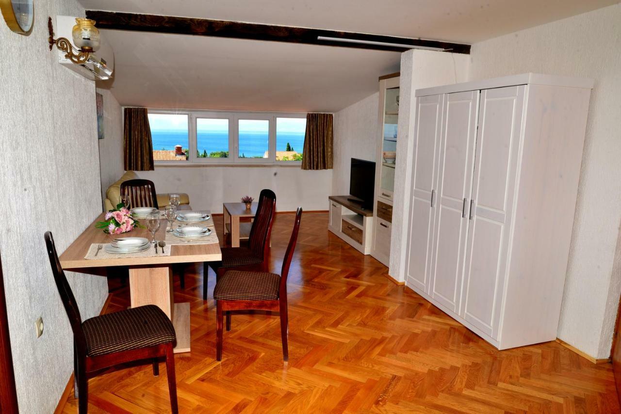 Villa Rea Malinska Bagian luar foto