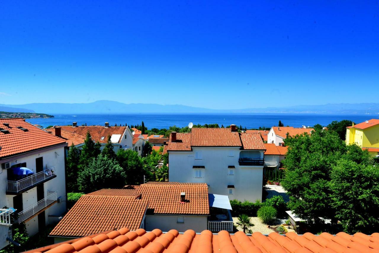 Villa Rea Malinska Bagian luar foto