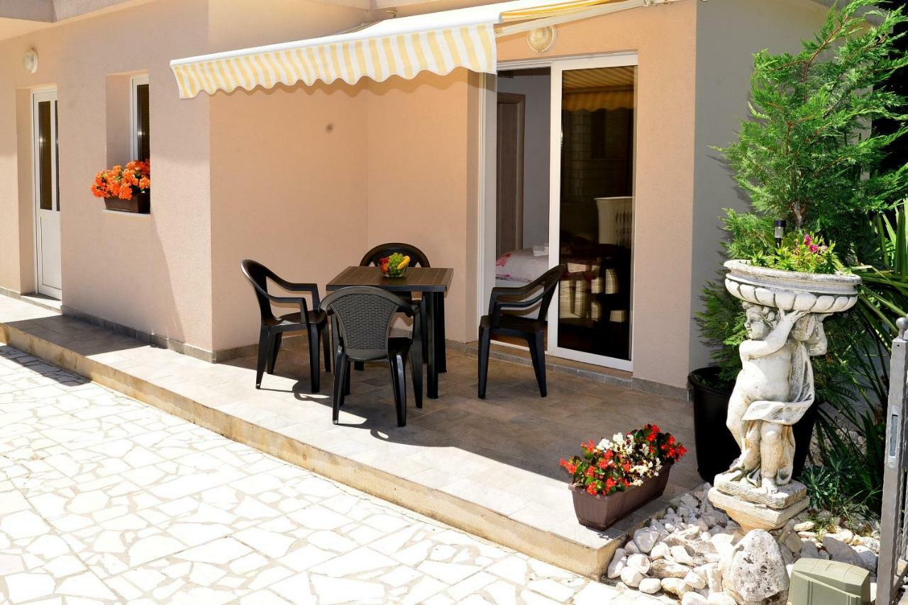 Villa Rea Malinska Bagian luar foto